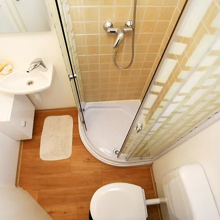 Apartment Mobile House Alka Murter